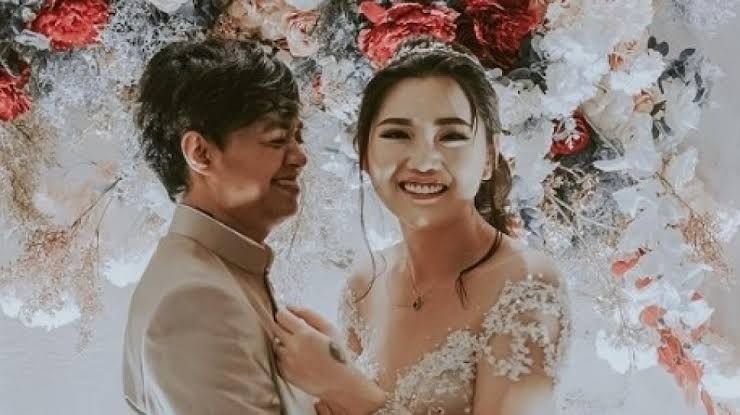 Reza Arap Dapat Kado Spesial dari Sang Istri