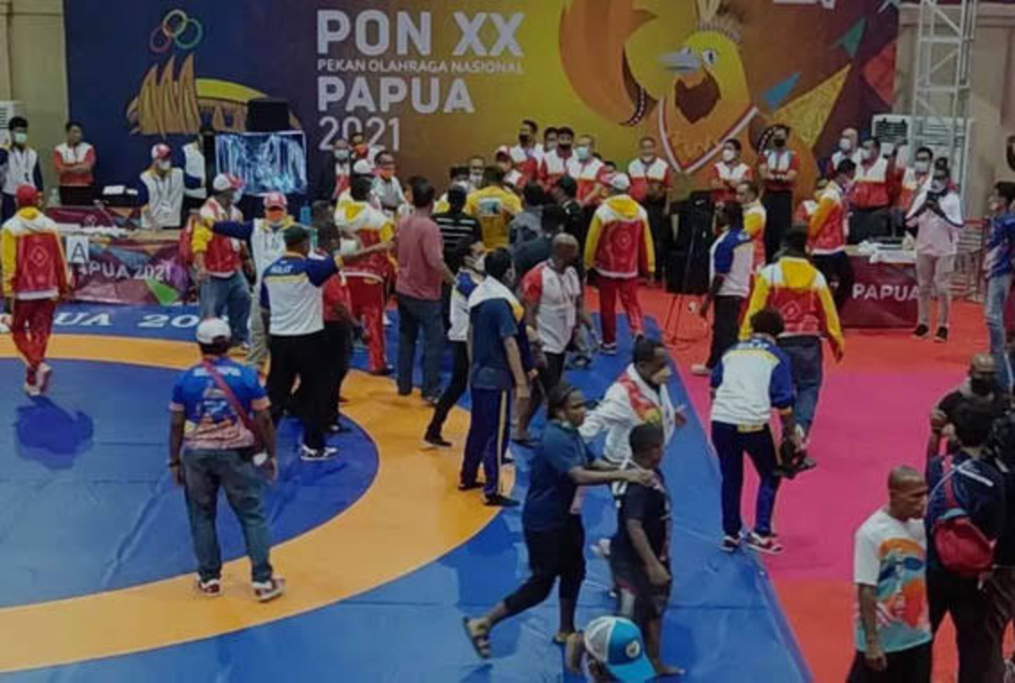 Aksi Ricuh Warnai Pertanding Cabor Gulat PON XX Papua