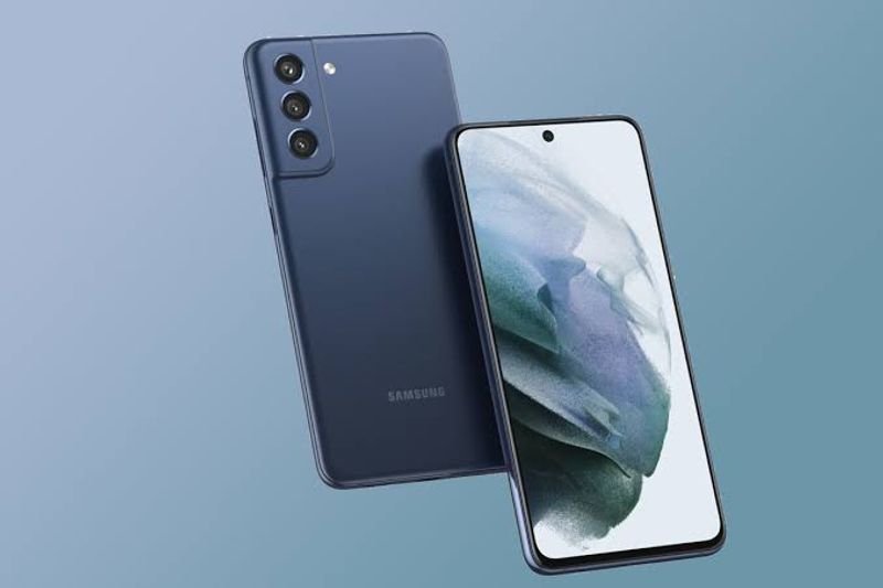 Dikabarkan Samsung Galaxy S21 FE akan diundur tanggal perilisannya sampai tahun depan