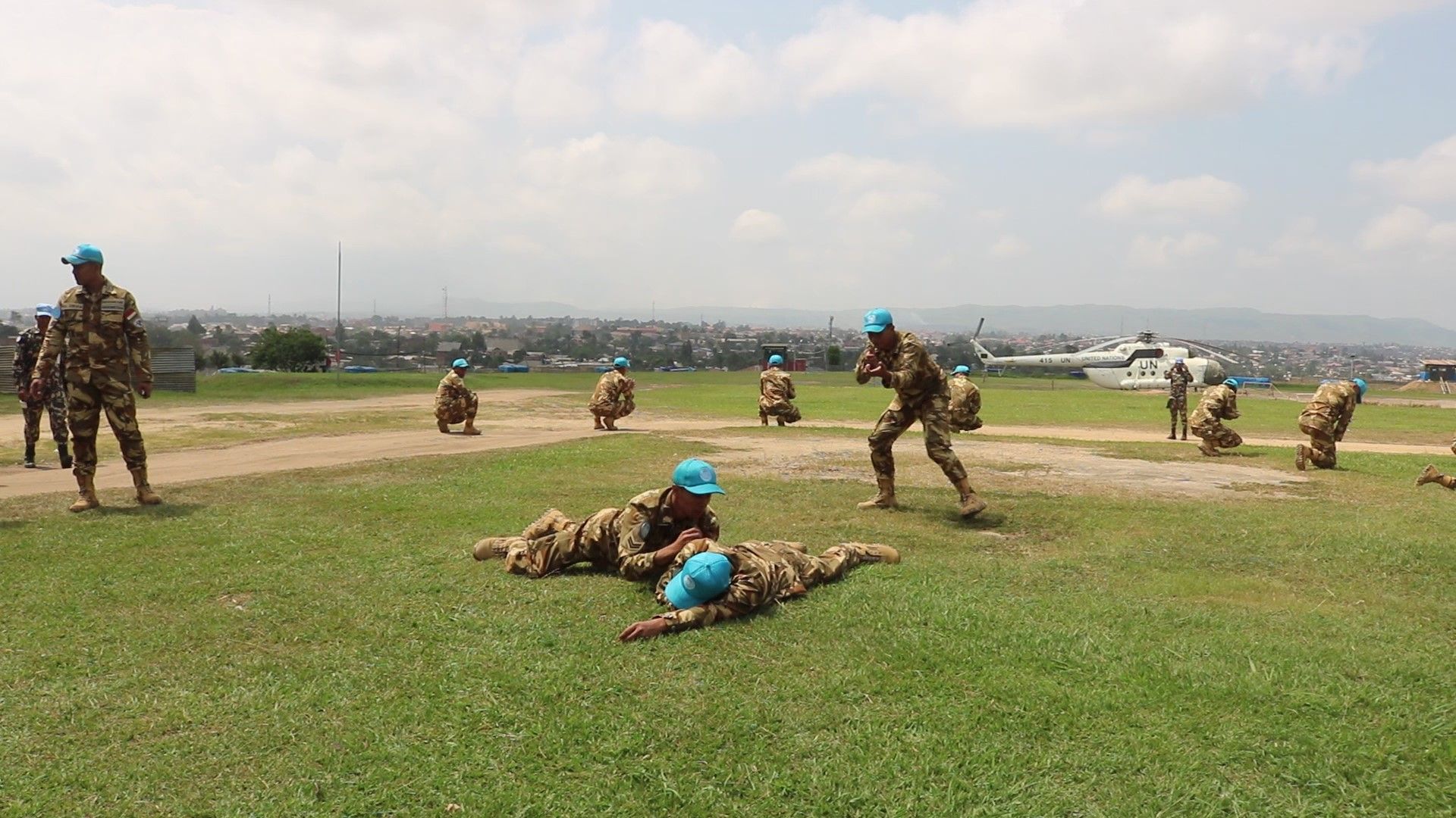 Kontingen Garuda Satgas Indo RDB XXXIX-F Monusco laksanakan program pelatihan militer intensif untuk FARDC di Kongo.