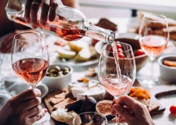 Bawa Botol Sendiri Jadi Tren Lifestyle di Inggris, Yuk Gabung Jadi Member BYO Wine Club