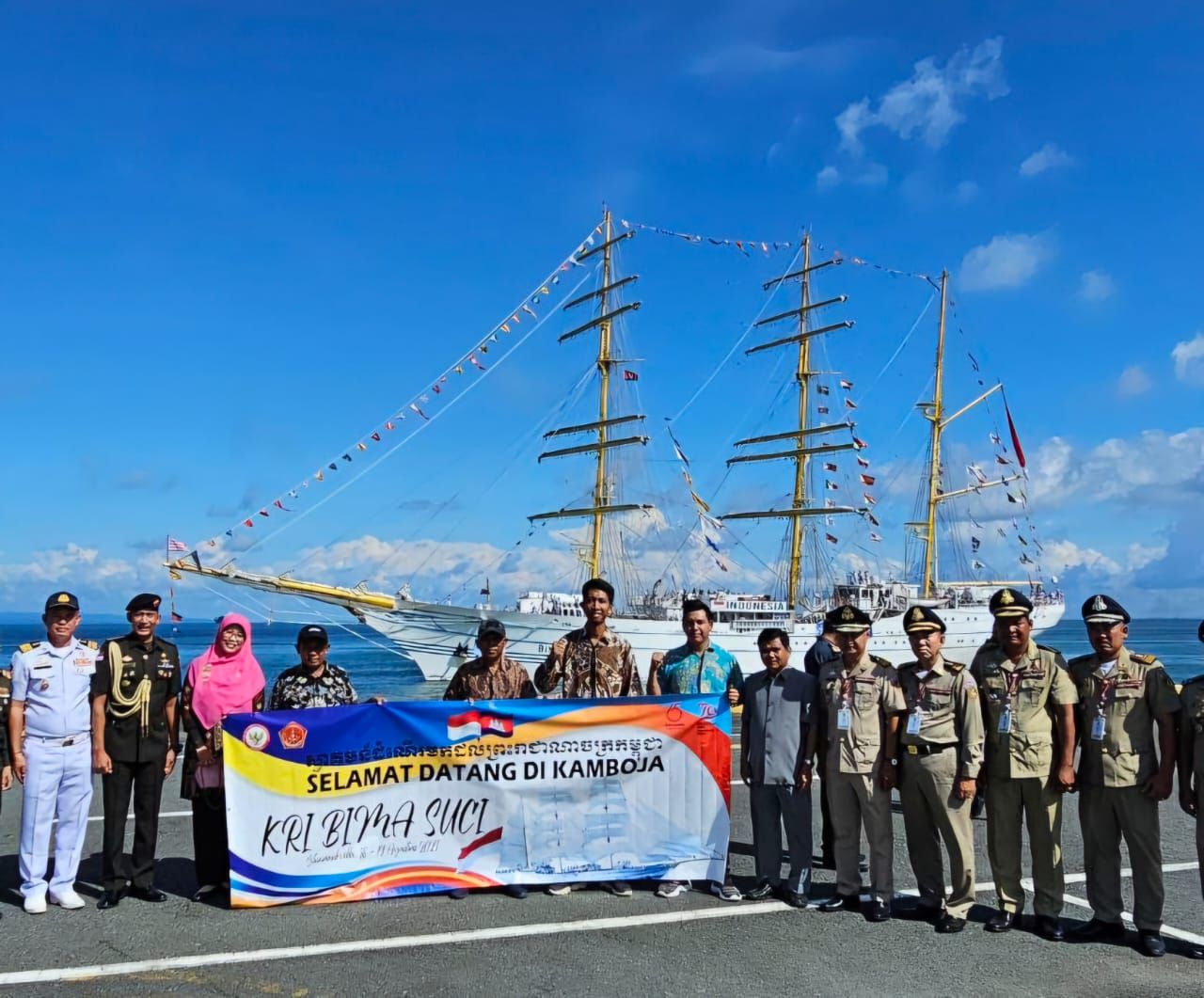 Kunjungan KRI Bima Suci ke Kamboja menambah kemeriahan dalam perayaan Hari Ulang Tahun ke-79 Kemerdekaan Republik Indonesia di Kamboja.