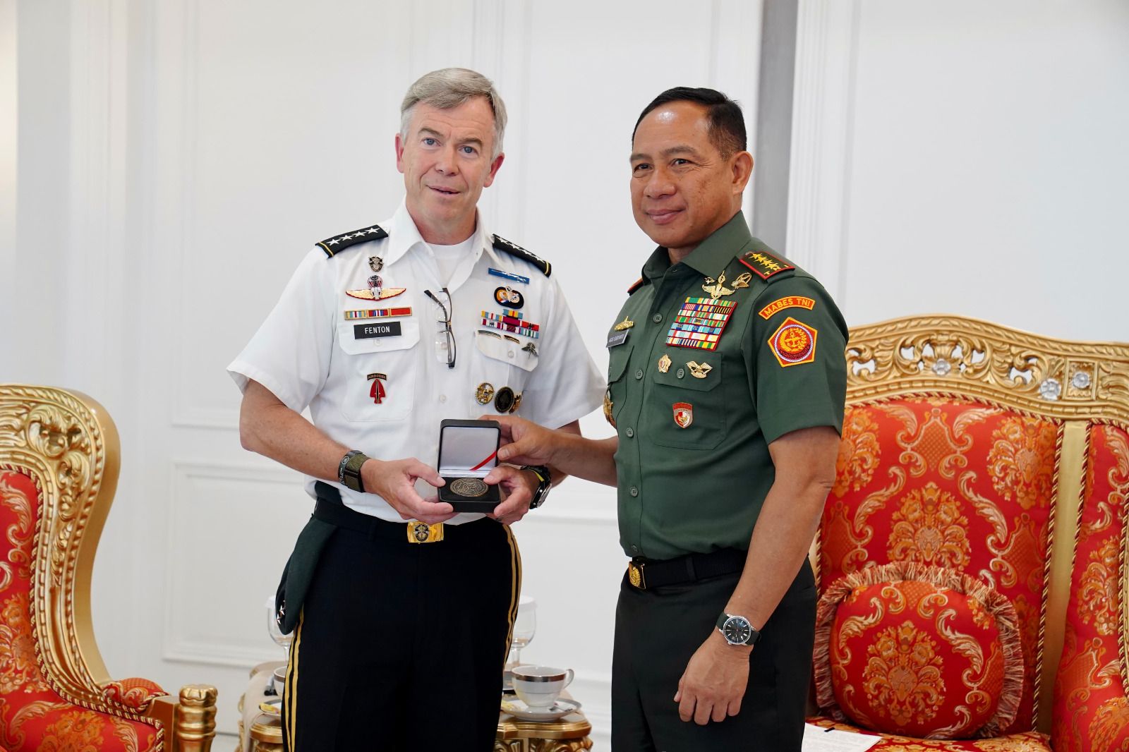 Panglima TNI Jenderal TNI Agus Subiyanto menerima kunjungan Commander of The United States Special Operations Command (USSOCOM) atau Komandan Komando Operasi Khusus (Koopsus) Amerika Serikat Jenderal Bryan P. Fenton beserta delegasi