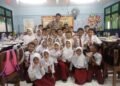 Cegah Bullying, Bhabinkamtibmas Sukabumi Selatan Berikan Pembinaan Anak-anak di SDN 07