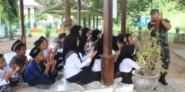 Belajar Matematika Jadi Mudah dan Menyenangkan! TNI Sosialisasikan Metode Gasing di Trenggalek