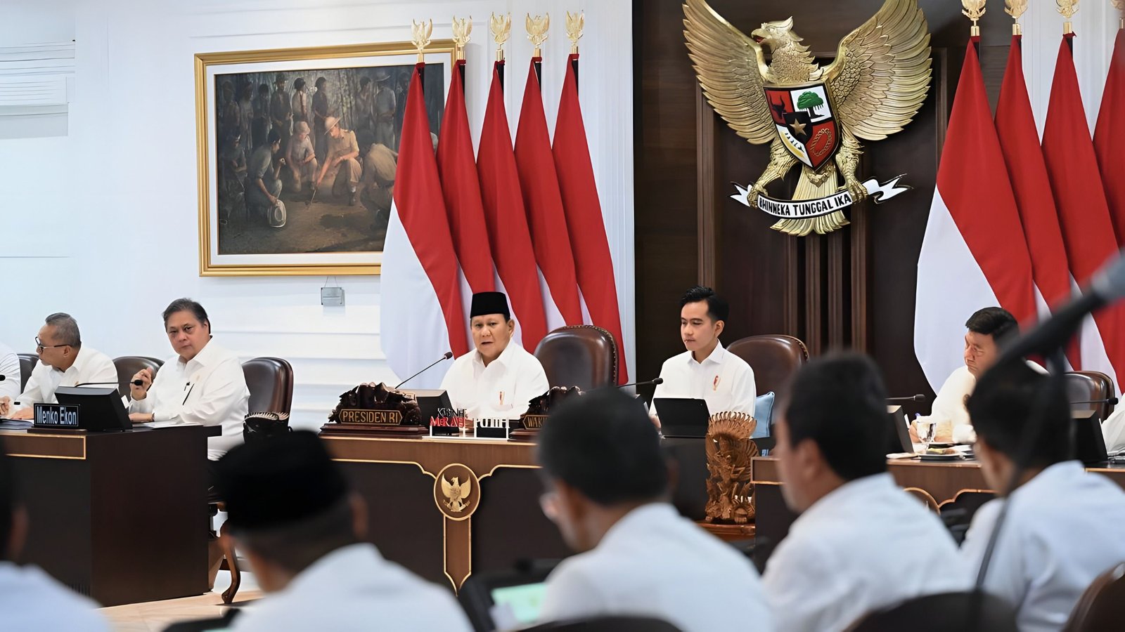 Prabowo saat memimpin Sidang Kabinet Paripurna di Istana Kepresidenan, Jakarta