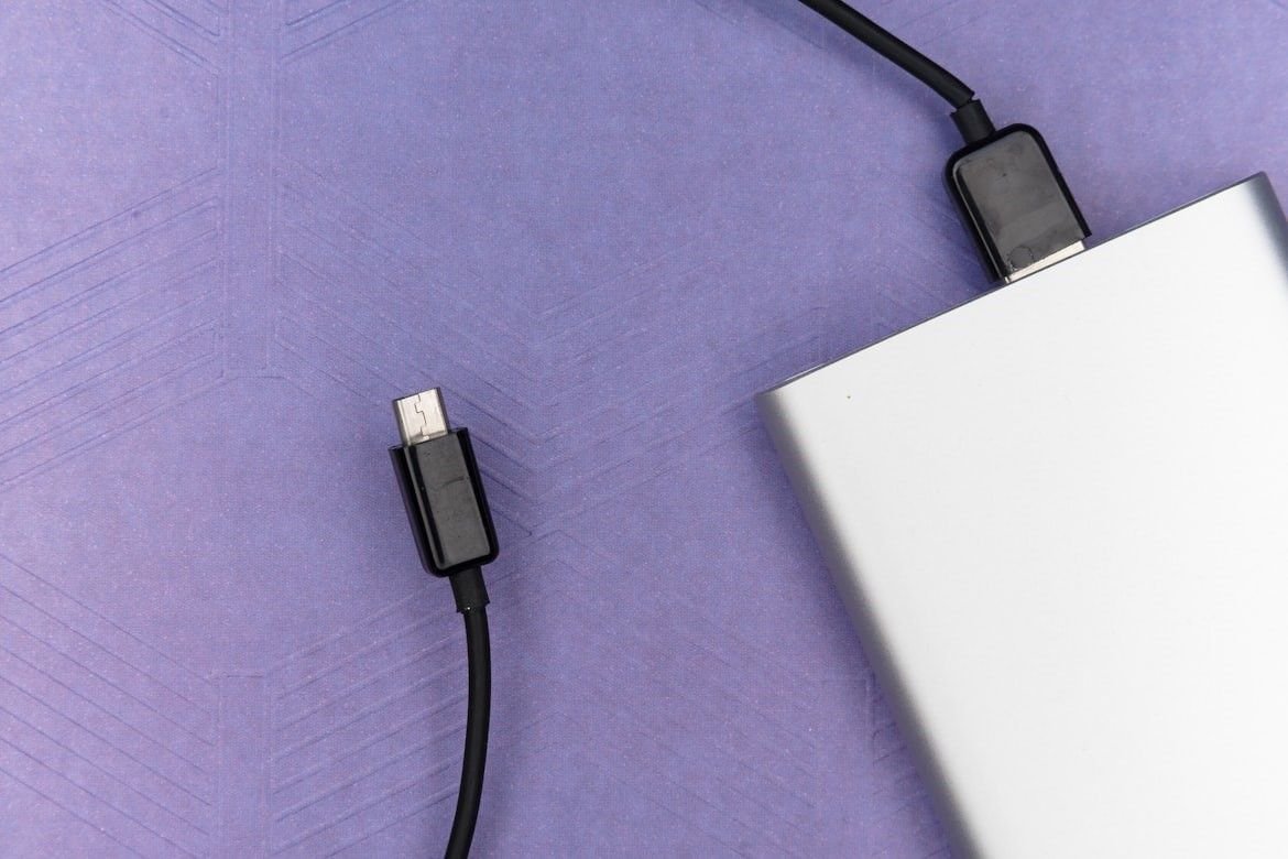 Ilustrasi membawa powerbank ke dalam pesawat