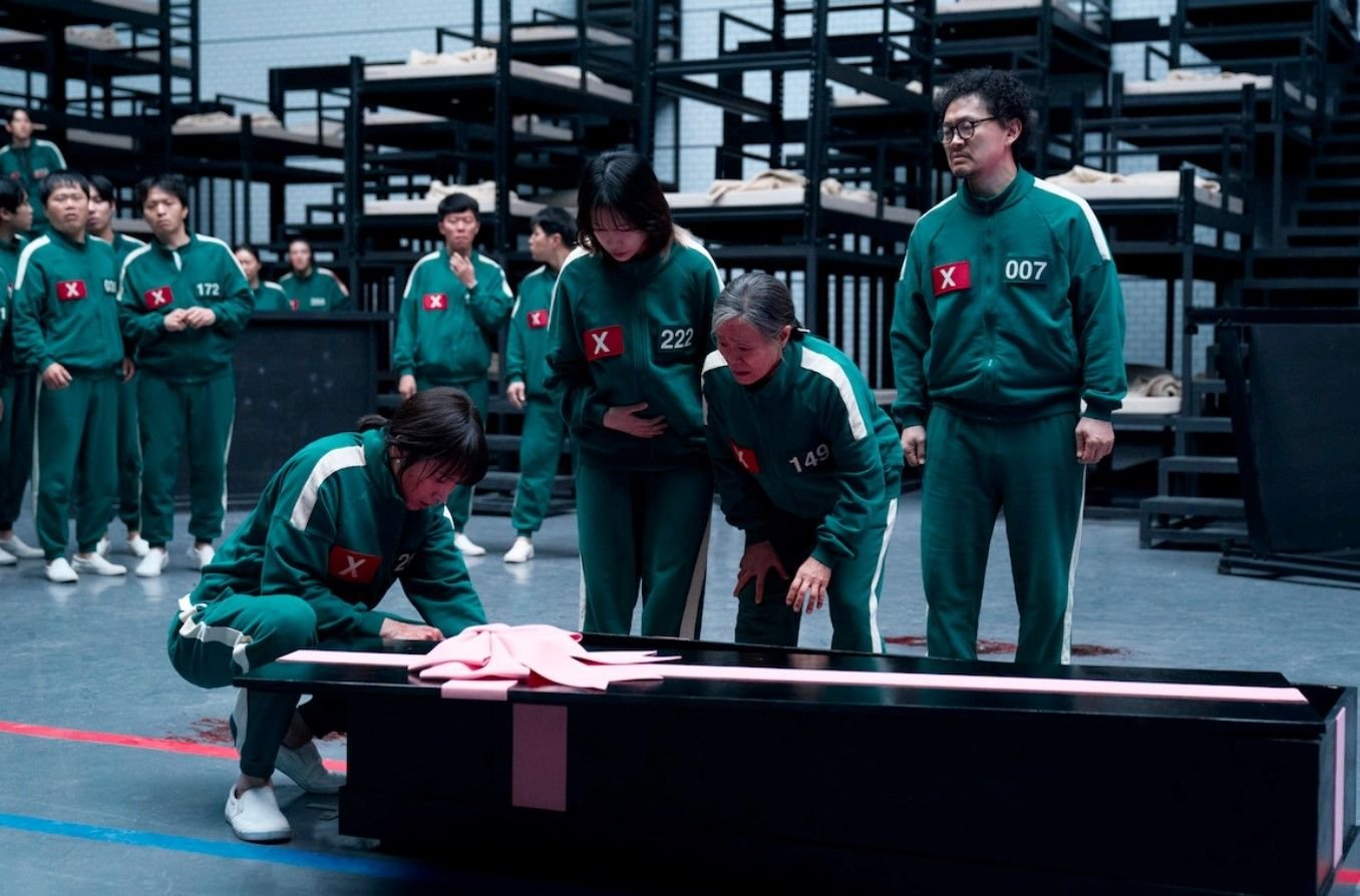 Foto first look Squid Game 3 yang dirilis oleh Netflix.