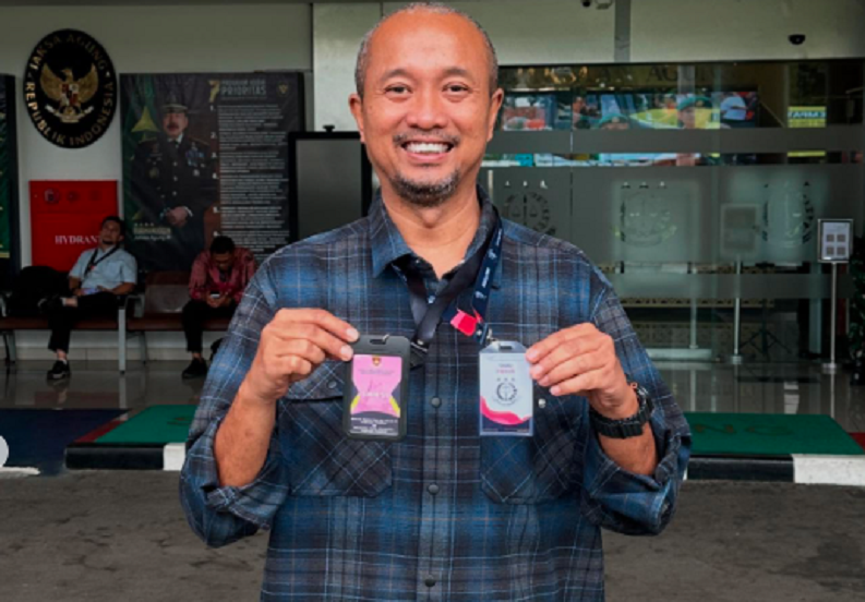 Fitra Eri, influencer otomotif diperiksa Kejagung atas kasus korupsi BBM Pertamina.