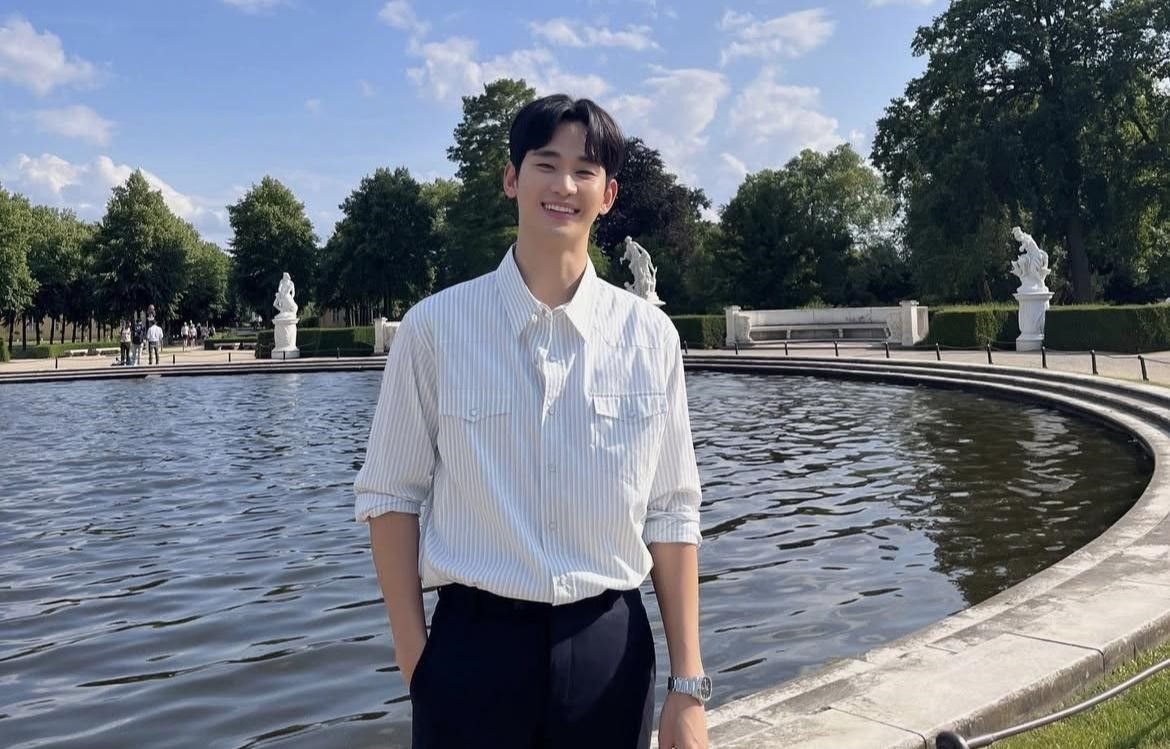 Potret Kim Soo Hyun yang Tersangkut Kasus dengan Mendiang Kim Sae Ron Menimbulkan Berbagai Kontroversi.