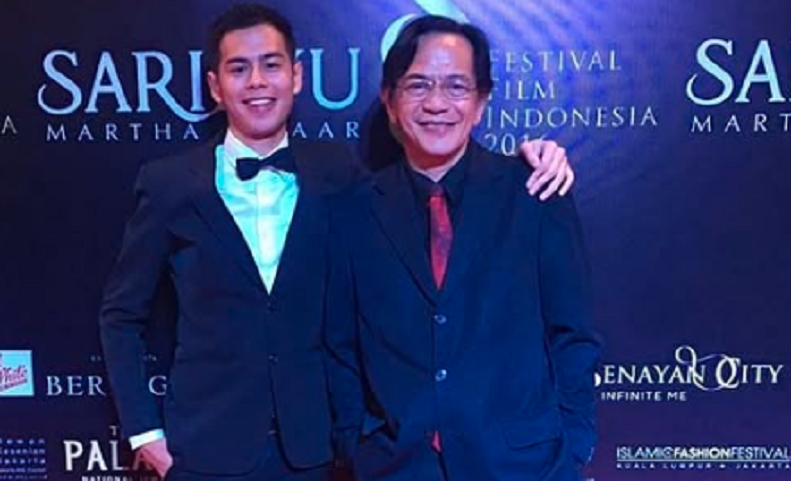 Ray Sahetapy (kanan) dan anaknya Surya Sahetapy (kiri).