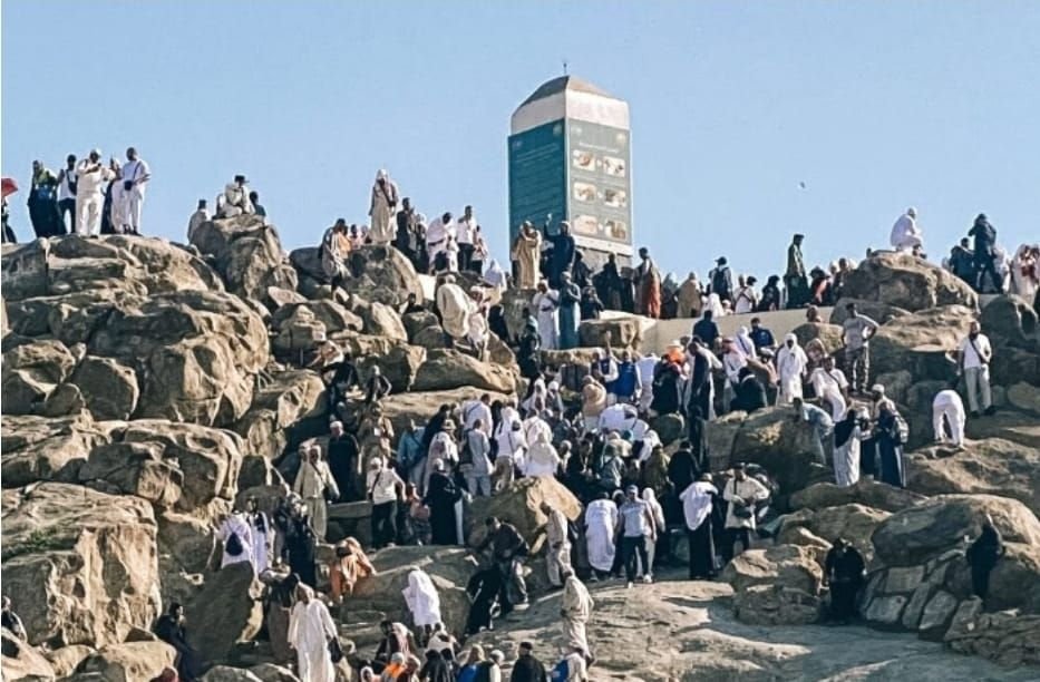 Foto ilustrasi jemaah haji melakukan wukuf di Arafah.
