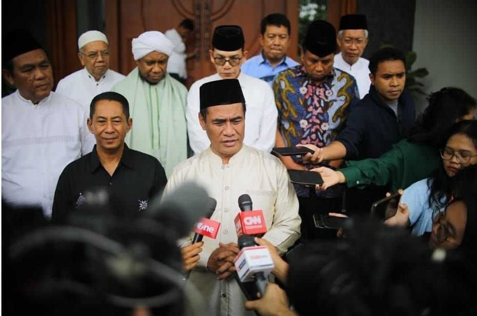 Mentan Amran dalam acara syukuran capaian cadangan beras nasional tembus 4 juta ton pada 31 Mei 2025.