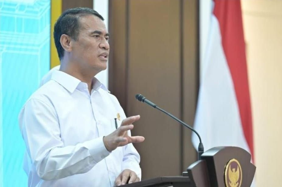 Menteri Pertanian (Mentan) Andi Amran Sulaiman menegaskan tak ada kelangkaan beras meski stok di ritel modern kosong.