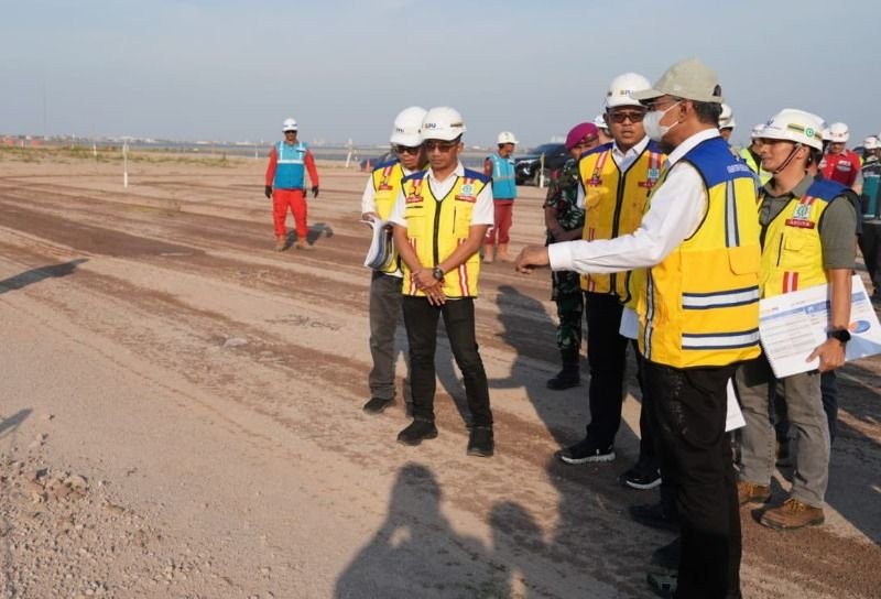 Proyek Tol Semarang-Demak Seksi 1 Kaligawe-Sayung tengah dipercepat sebagai solusi banjir rob di kawasan industri.