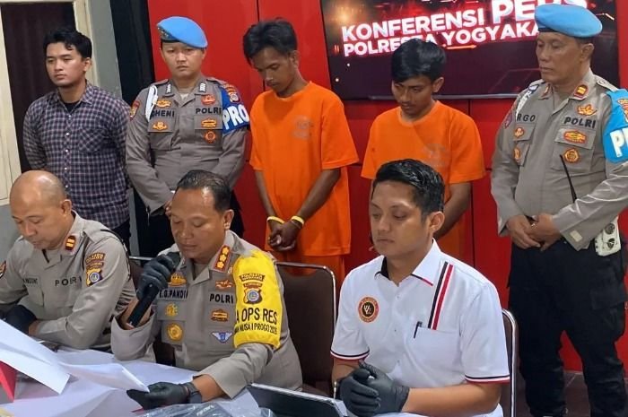 Kapolresta Yogyakarta, Kombes Pol Eva Guna Pandia mengungkap terkait kasus perusakan sejumlah pos polisi di Yogyakarta.