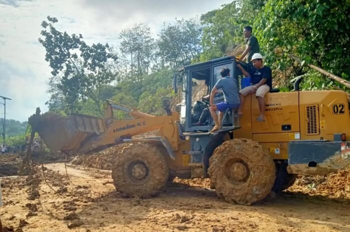 Menyoroti fakta terkini penanganan bencana alam di Sumatera, dari Aceh, Sumatera Utara, hingga Sumatera Barat.