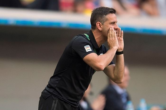 Pelatih asal Inggris, John Herdman resmi menjadi pelatih baru Timnas Indonesia.