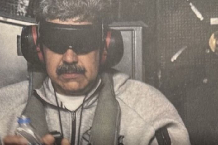 Menyoroti penangkapan presiden Venezuela, Nicolas Maduro oleh pasukan Amerika Serikat (AS) terkait kasus narkotika internasional.
