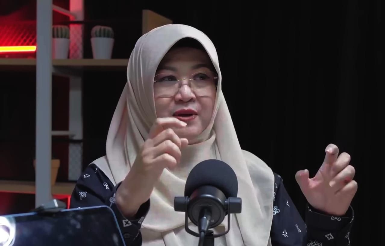 Dokter Tifa sebut ada 6 versi ijazah Jokowi yang diketahui publik.