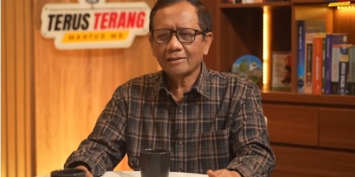 Mahfud MD menyoroti laporan polisi yang ditujukan pada Pandji Pragiwaksono.