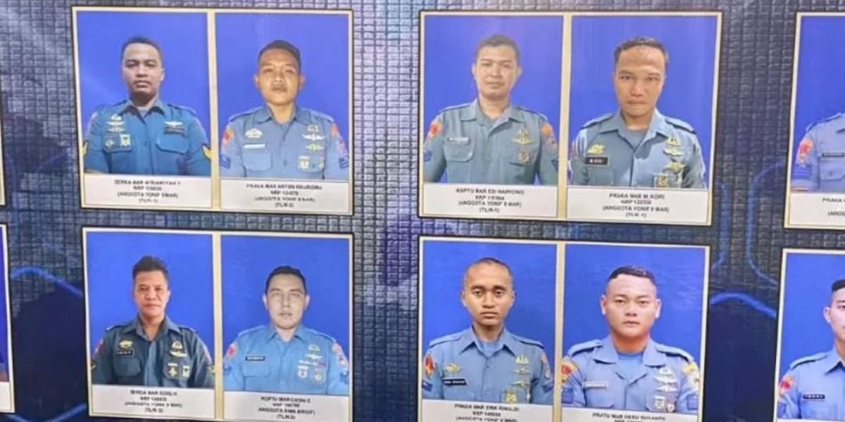 Menyoroti insiden puluhan marinir menjadi korban longsor di Cisarua, Bandung Barat.
