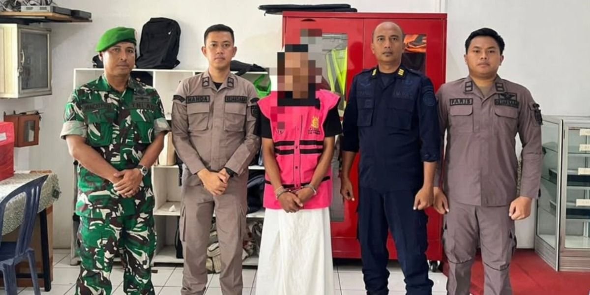 Menyoroti guru honorer di Probolinggo, Jawa Timur yang menjadi tersangka usai diduga rangkap jabatan jadi pendamping lokal desa.
