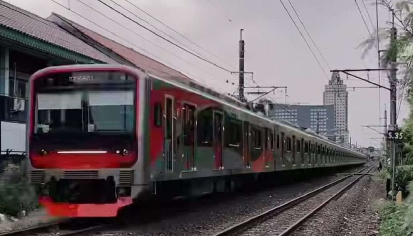 Viral pengakuan penumpang KRL jadi korban pelecehan.