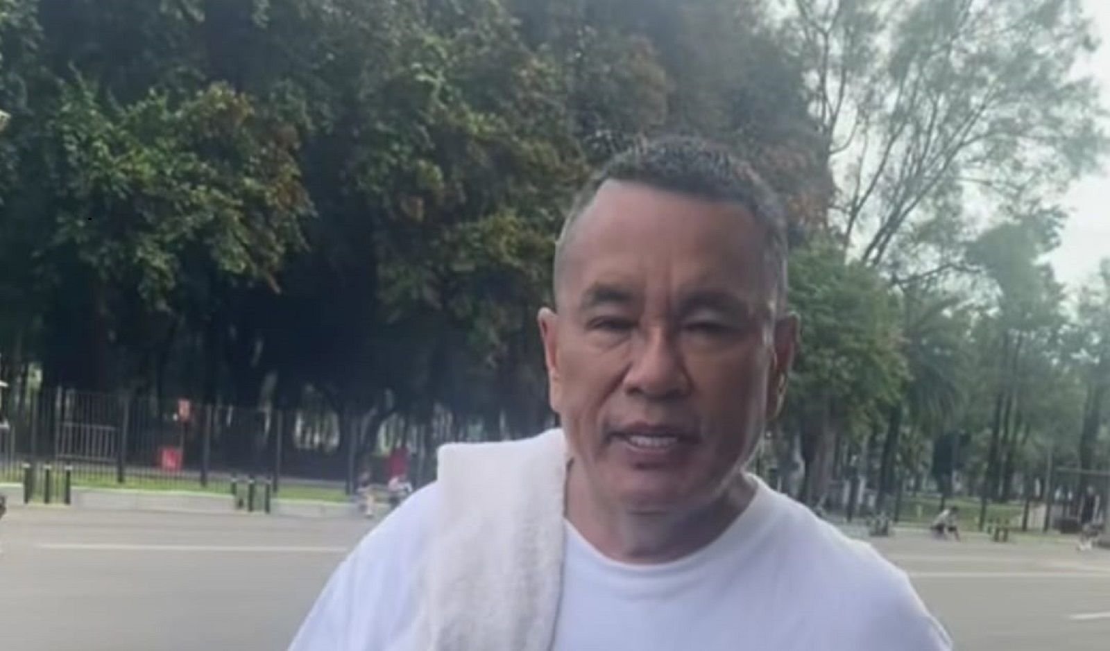 Hotman Paris minta Hakim PN Mataram untuk memperhatikan lagi hasil visum Radiet Ardiansyah.