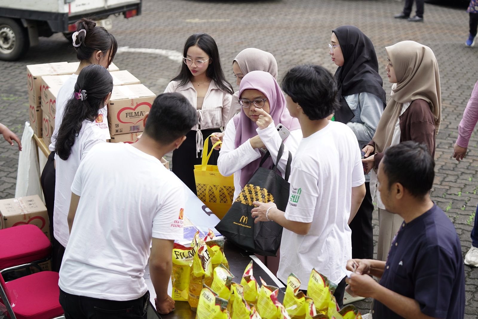 Garuda TV bersama Sinar Mas mempererat tali silaturahmi dan kepedulian sosial melalui agenda tahunan Bazar Ramadan.