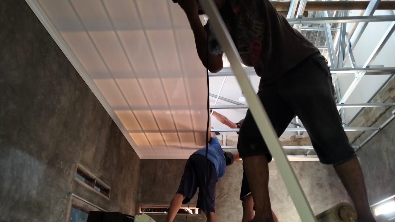 Program &ldquo;Ganti Atap Rumah Wartawan&rdquo; yang digagas PT Sirkular Karya Indonesia (SKI) bersama Promedia Group resmi mulai direalisasikan.