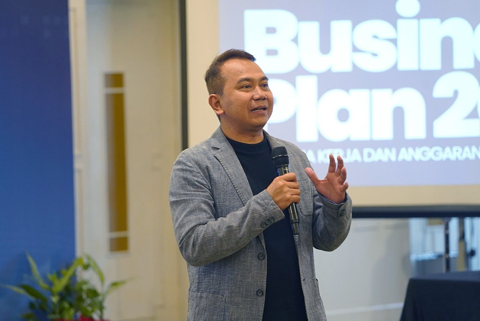 CEO Promedia Group Agus Sulistriyono.