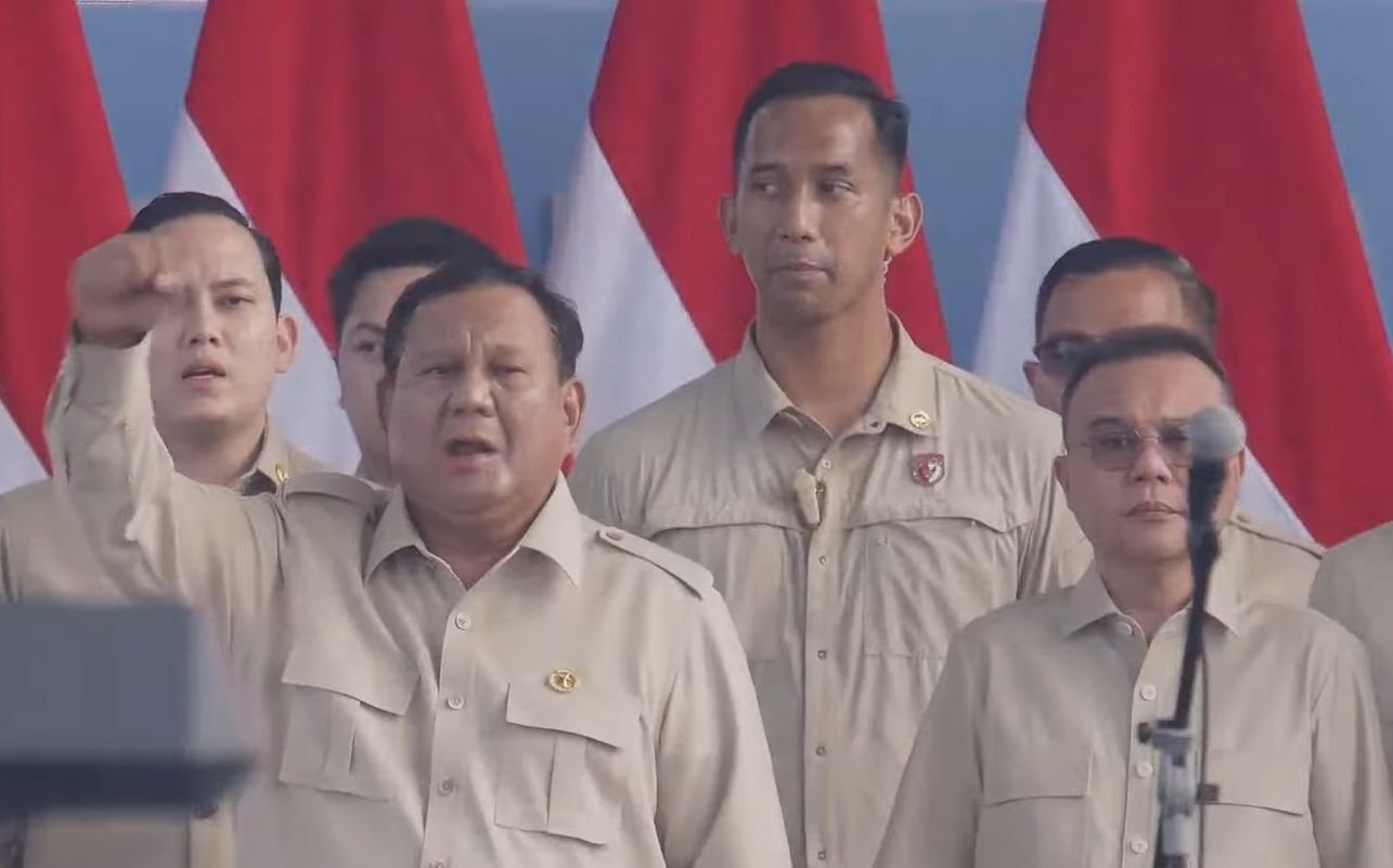 Presiden Prabowo bersama Wakil Ketua DPR RI Sufmi Dasco Ahmad saat menghadiri peringatan May Day 2026 di Monas, Jakarta Pusat.