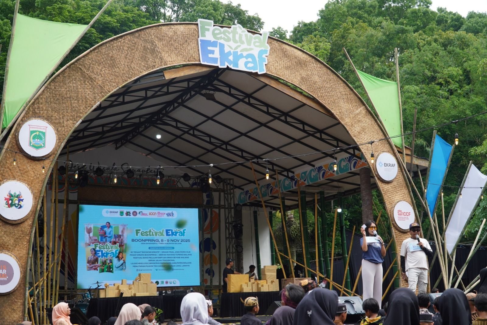 Indonesia Creative Cities Network (ICCN) bekerja sama dengan Yayasan Lintas Batas menyelenggarakan Indonesia Culture & Creative Festival (ICF) pada 8&ndash;10 Mei 2026 di Kota dan Kabupaten Malang, Jawa Timur.