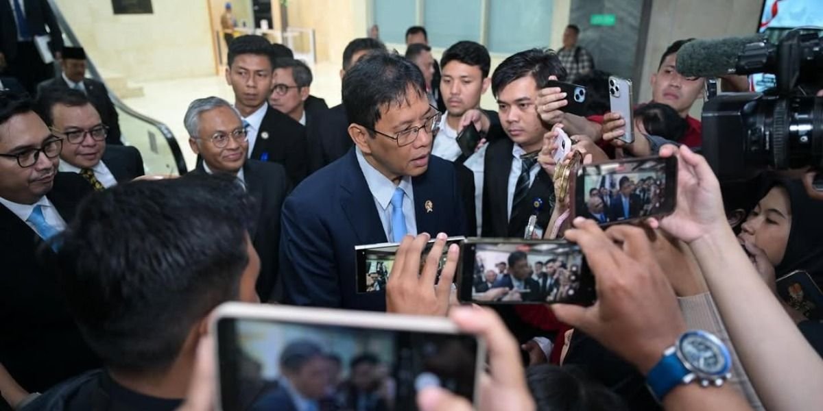 Menyoroti tanggapan Menteri Keuangan (Menkeu), Purbaya Yudhi Sadewa terkait isu mundur dari kursi jabatannya.