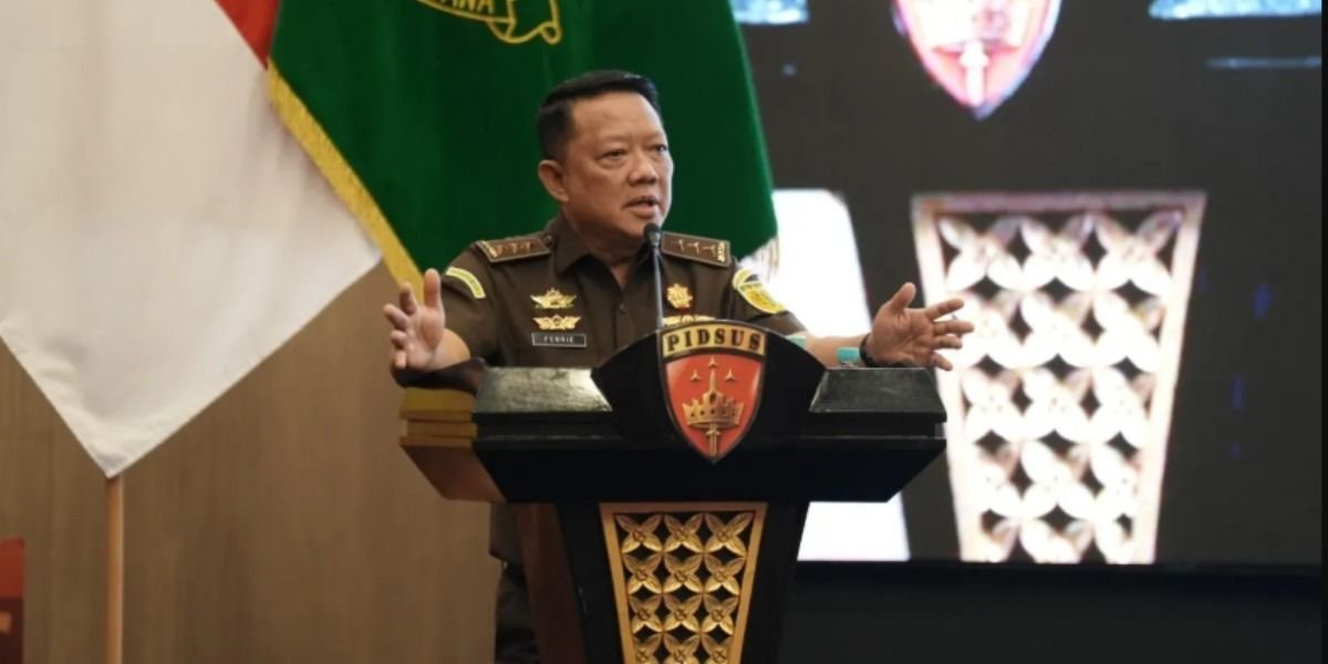 Menyoroti fakta di balik penetapan tersangka Jampidsus, Febrie Adriansyah dalam 3 kasus korupsi.