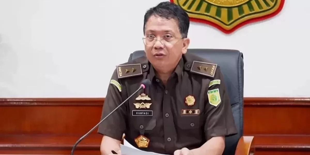 Menyoroti profil Kuntadi, sosok calon pengganti Jampidsus, Febrie Adriansyah yang kini terjerat kasus dugaan 3 perkara korupsi.