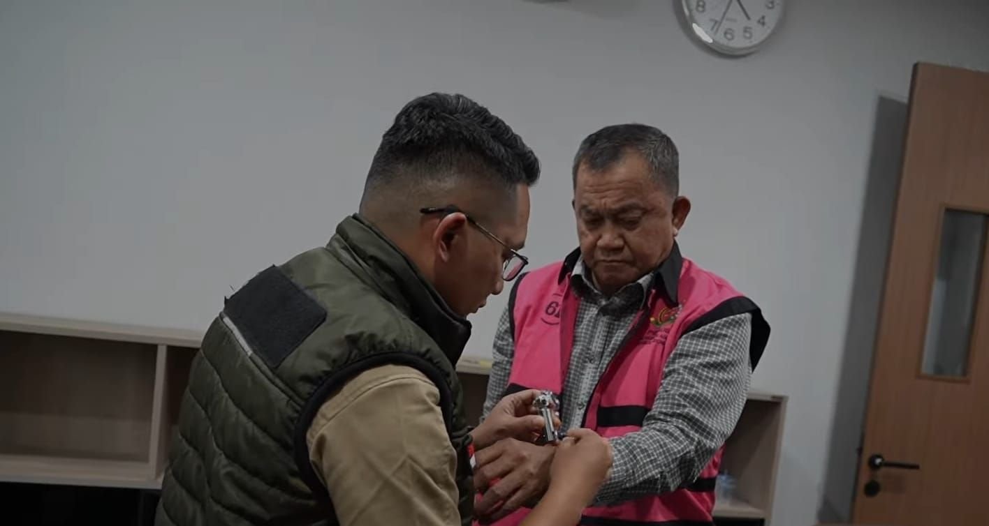 Mantan Wakil Kepala BGN Lodewyk Pusung ajukan sidang praperadilan terkait penetapan tersangka kasus BGN.