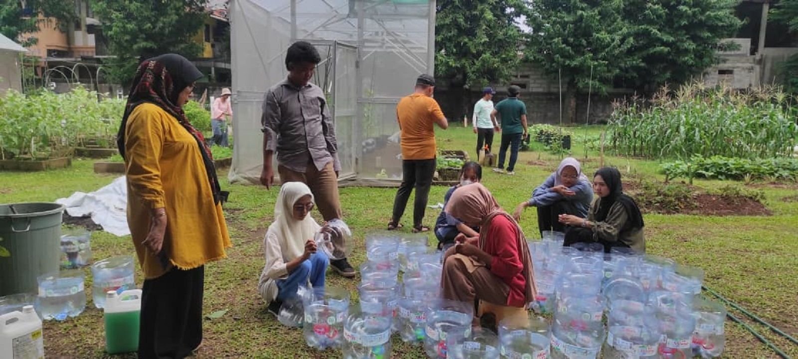 Keterbatasan lahan di kawasan perkotaan bukan lagi menjadi penghalang untuk bercocok tanam.