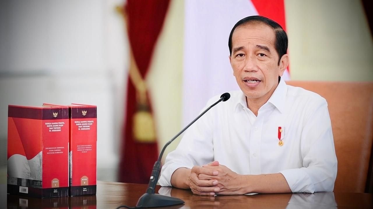 Jokowi meminta kepada Asosiasi Pemerintah Kabupaten Seluruh Indonesia (APKASI) untuk tetap waspada dalam PTM terbatas tersebut. (Foto: Dok Net/ Istimewa).