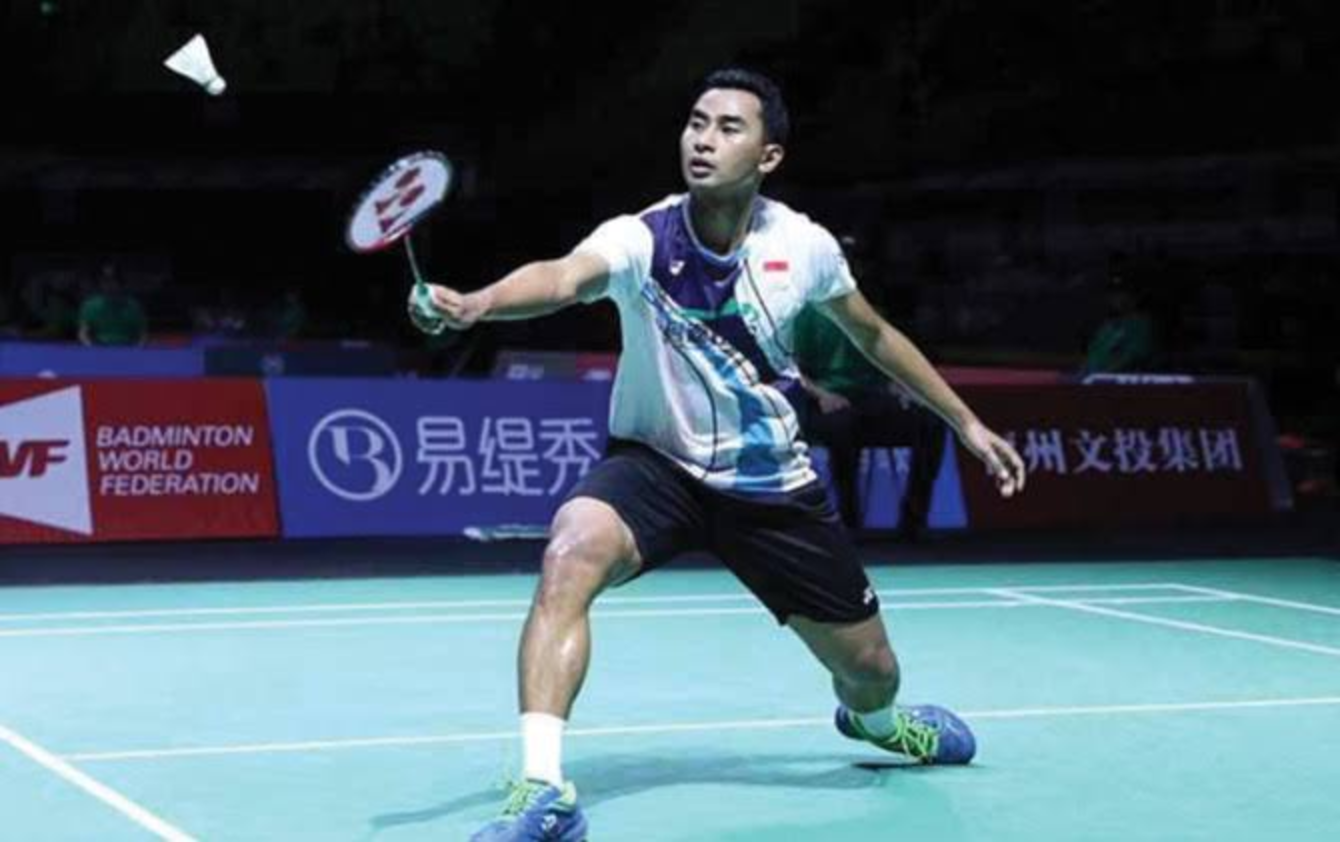 Tommy Sugiarto Menang Mudah Atas Wakil Thailand Kantaphon Wangcharoen