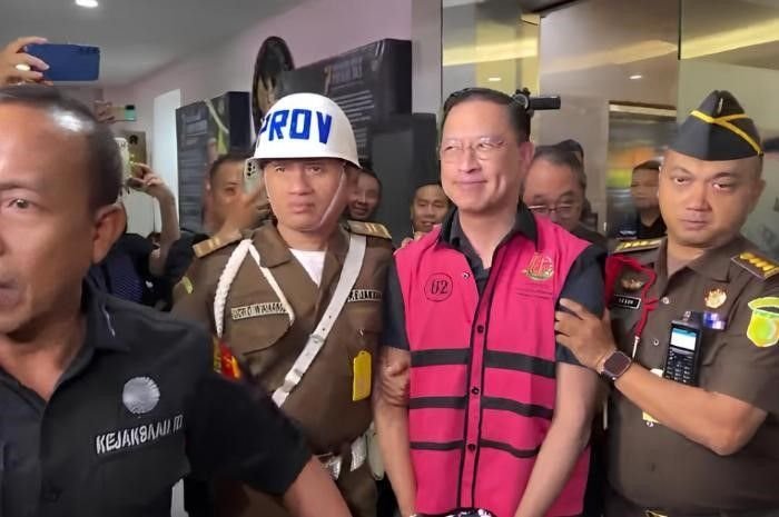 Eks Menteri Perdagangan era Jokowi, Thomas Lembong yang menjadi tersangka kasus impor gula Kemendag di Kejaksaan RI, pada Selasa, 29 Oktober 2024.