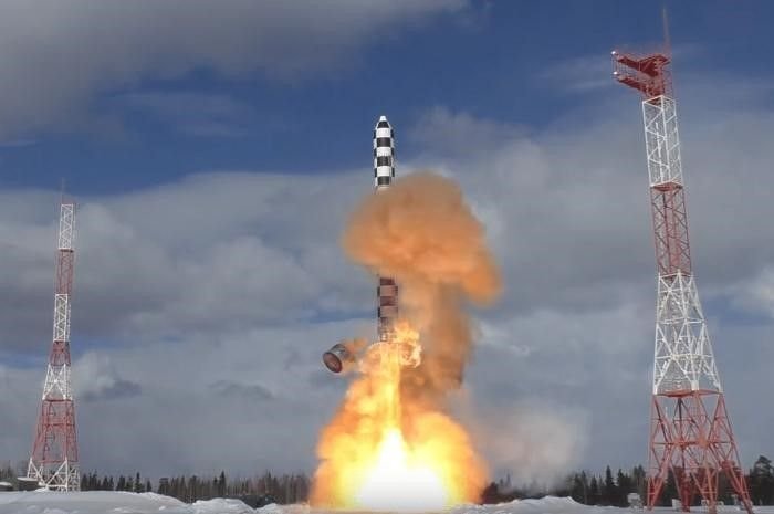 Foto ICBM RS-28 di Rusia.