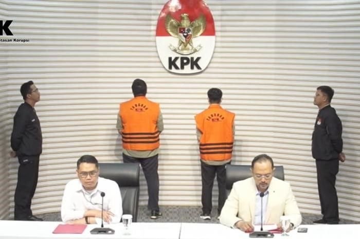 Foto Konferensi Pers KPK Terkait Kasus Dugaan Korupsi Pengadaan APD Kemenkes, pada Kamis, 3 Oktober 2024.