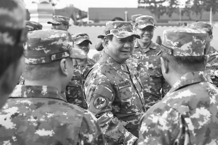 Menyoroti pro kontra warganet soal agenda pembekalan para menteri Kabinet Merah Putih Prabowo-Gibran di Akademi Militer (Akmil) Magelang, Jawa Tengah. Intip ragam testimoni para pejabat negara.