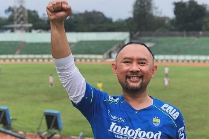 Potret Artis Ronal Surapradja.