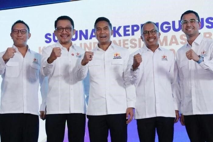 Raffi Ahmad dilantik sebagai Wakil Ketua Umum Parekraf dalam kepengurusan KADIN 2024, simak gurita bisnisnya.