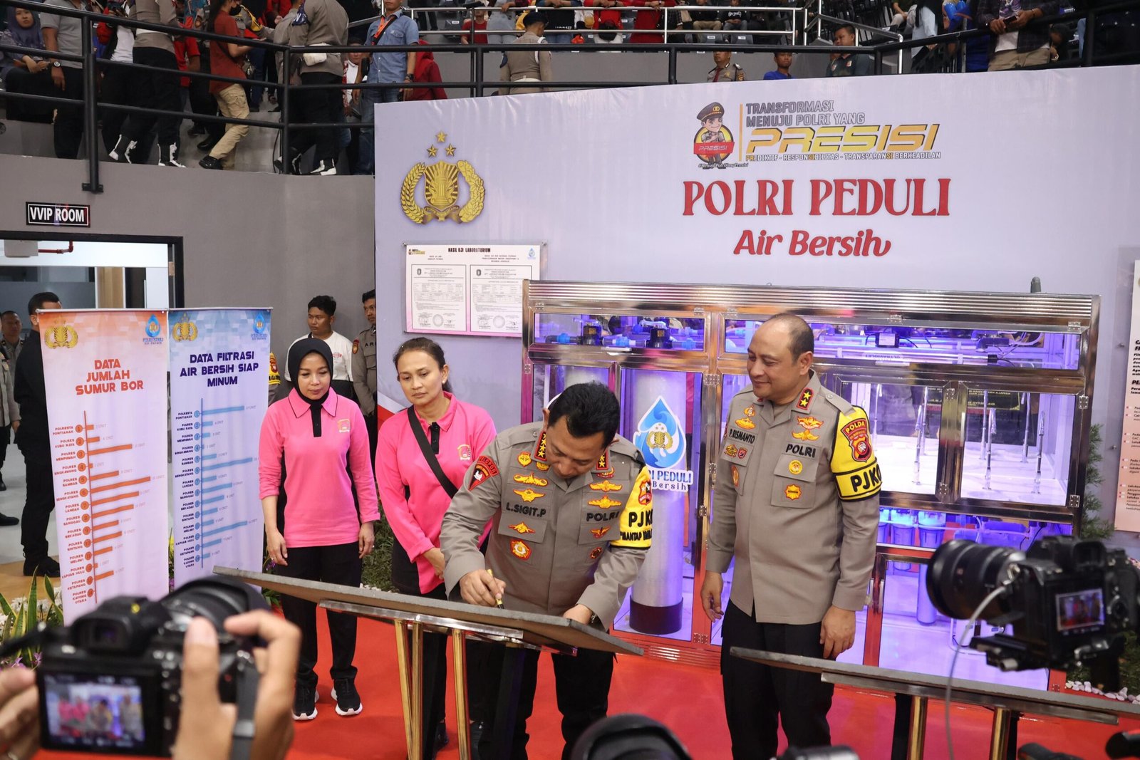Kapolri meresmikan Pembangunan Sumur Bor dan Filtrasi Air Bersih Layak Minum Di Wilayah Kalimantan Barat